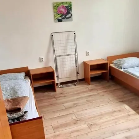 Gruena Monteurwohnungen * شيمنيتز