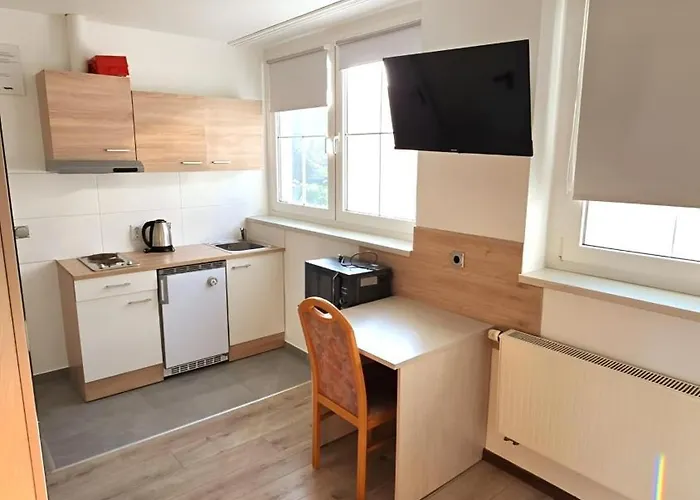 Gruena Monteurwohnungen * شيمنيتز